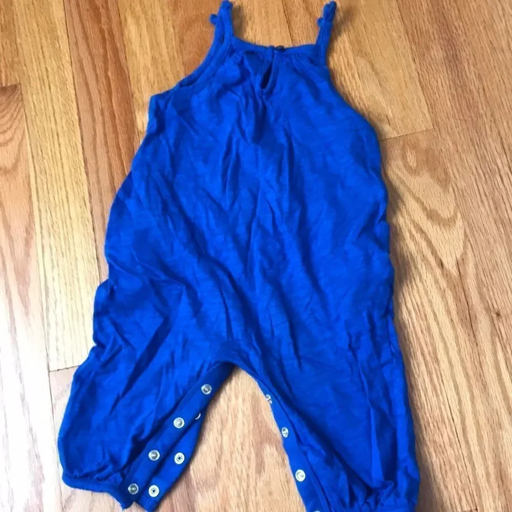 Baby gap romper